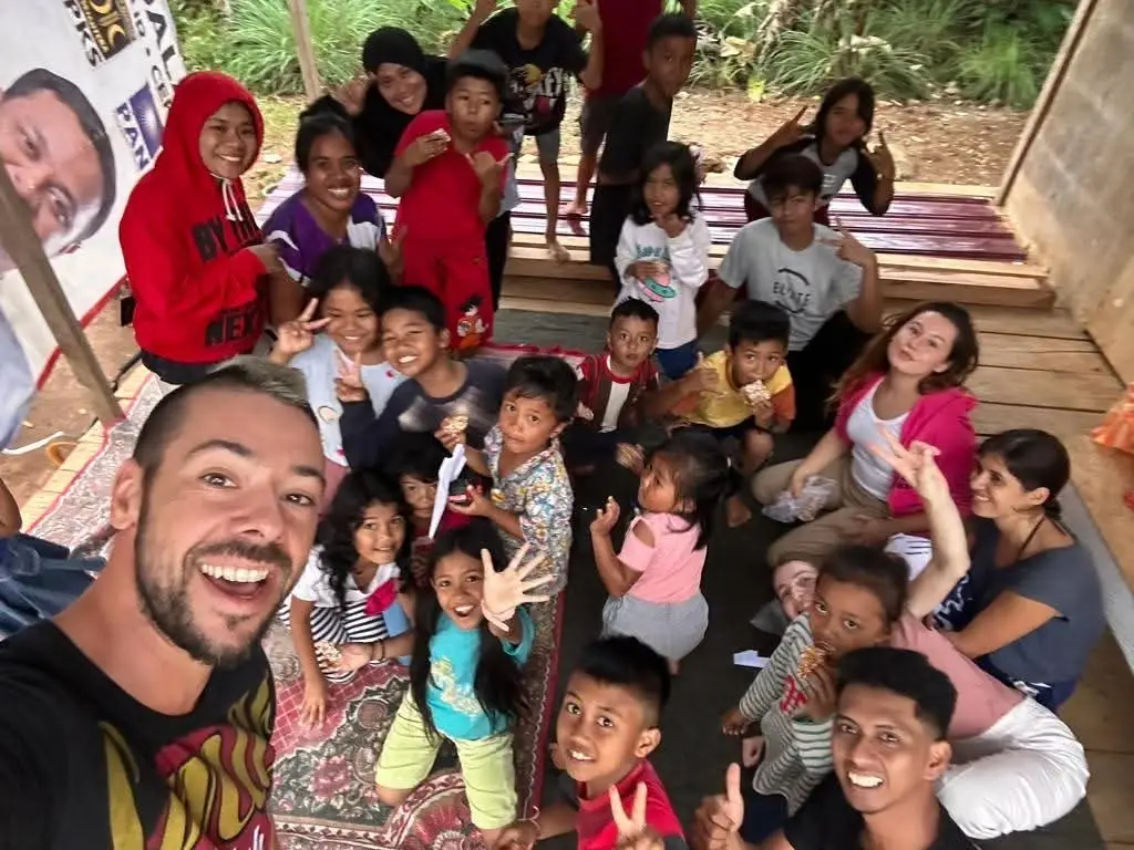 help in dongi Village english class