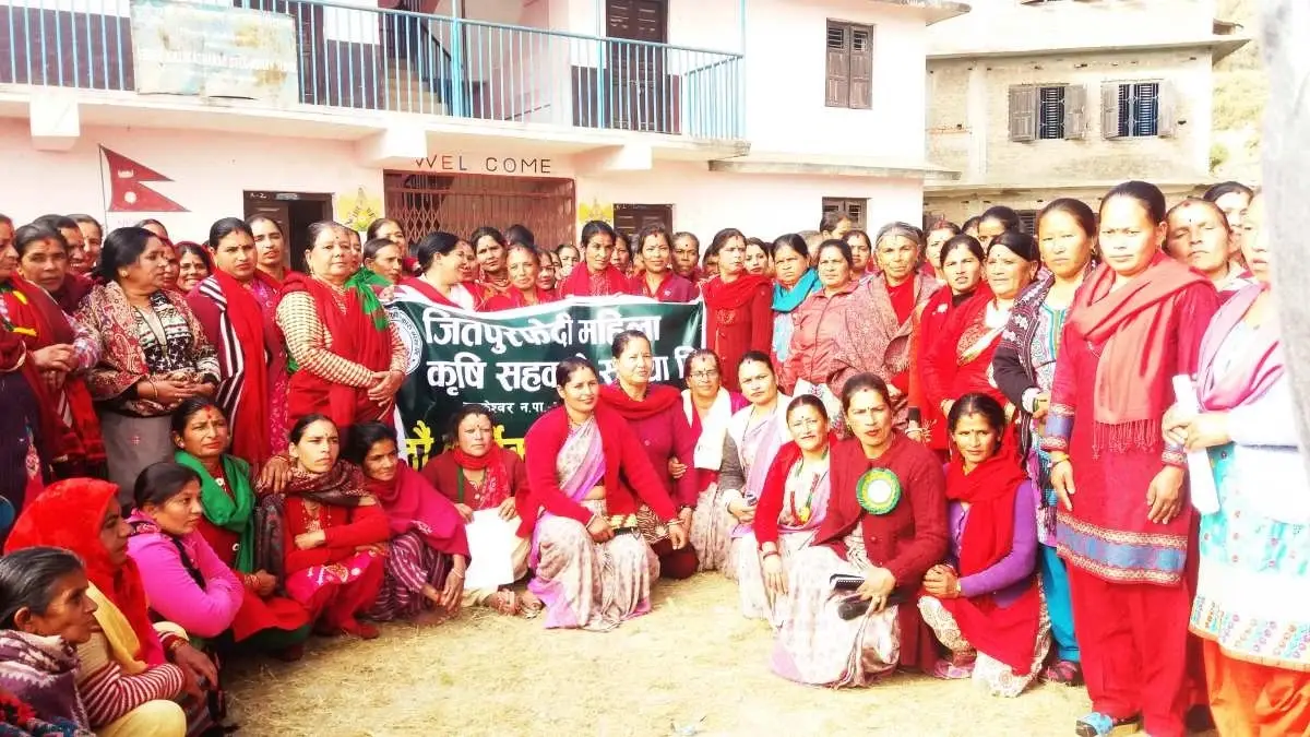 Women's Empowerment: Microcredit Cooperative and Capital Support
