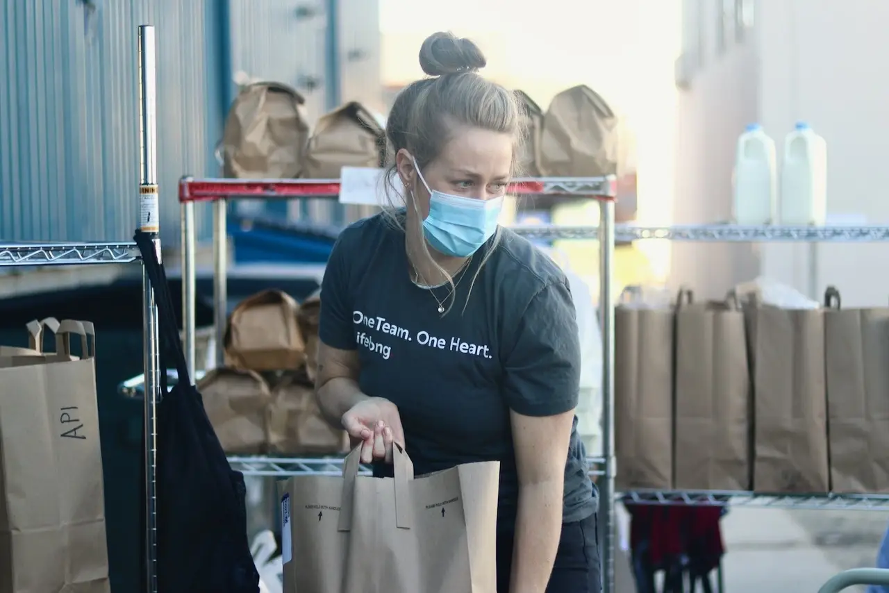 Deliver Food to Neighbors with Lifelong Health For All