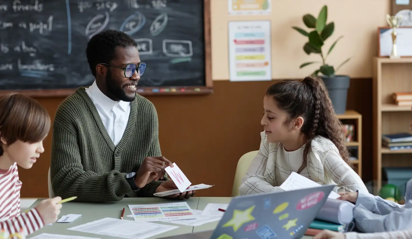 Man volunteers to help tutor children