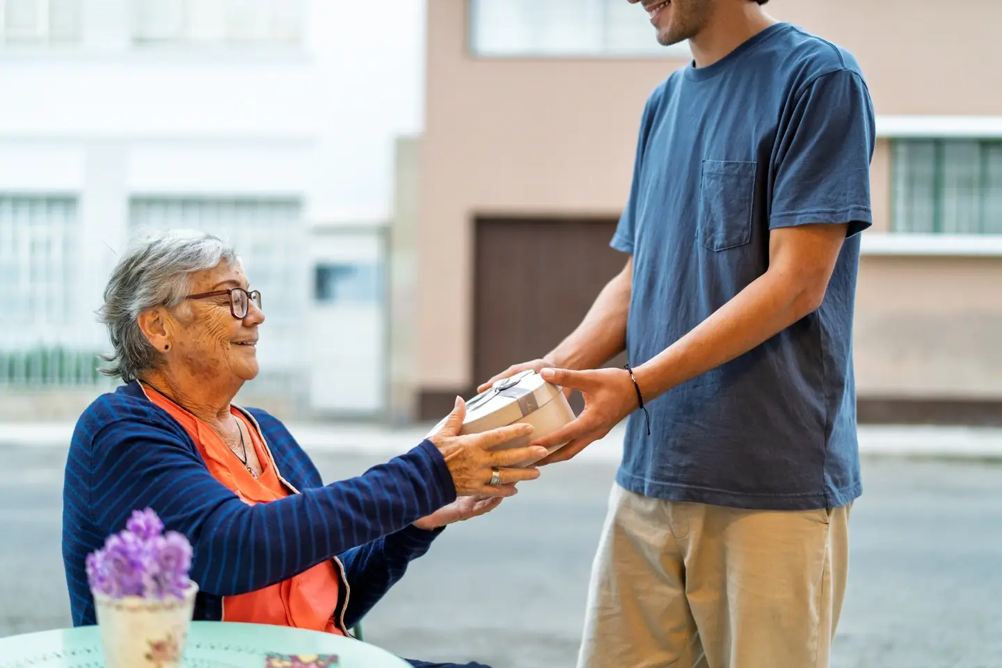 Volunteer with meals on wheels