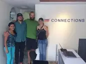 Logo de Connections English Institute