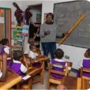 Logo de Deaf Education and Arts for African Families