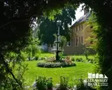 Logo of Strawbery Banke Museum