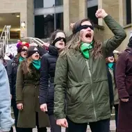 Mujeres en una movilización