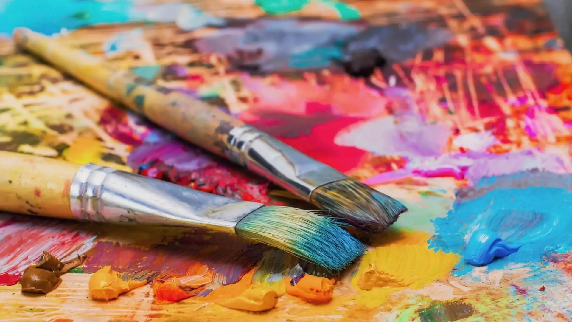 Arts and Crafts Volunteer