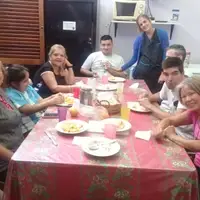 Almorzando