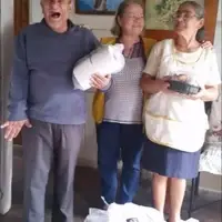 Ayudas a diferentes familias de escasos recursos de la comunidad