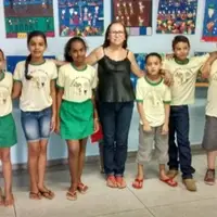 Oficina Sobre Art Naif - artista Claudia Jeanne - Escola Municipal Dona Menina.