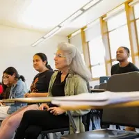 HNU students in classroom