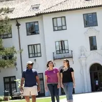 Students walking outside de la Salle building
