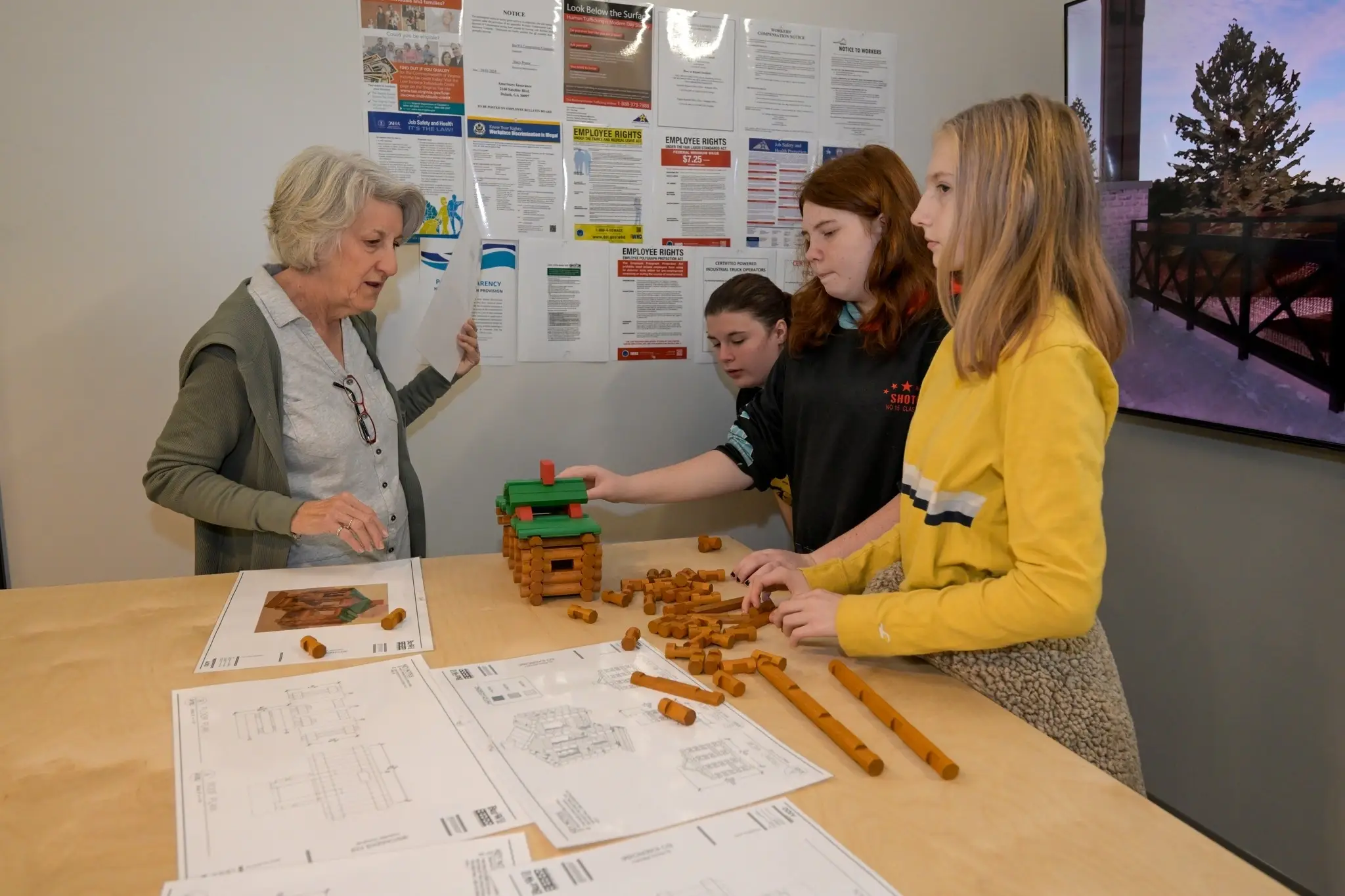 Support Career Exploration – Volunteer for Sheffey Elementary students visit to EO.