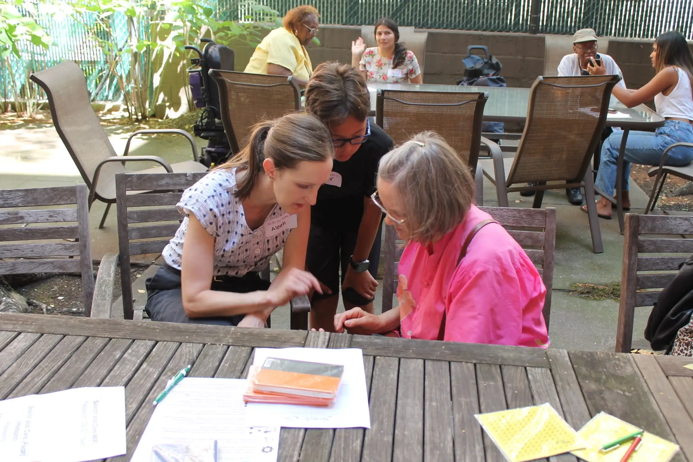 Bilingual Volunteers Needed to Teach Seniors (60+) How to Use Technology with 1-on-1 Coa...
