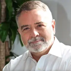 Image of Ami Dar