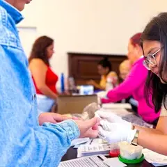 Equipo de Red la Morada realizando pruebas rápidas