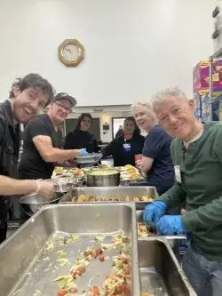 Feeding our Unhoused Neighbors