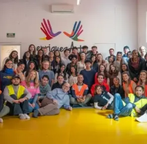Barcelona - Community Building