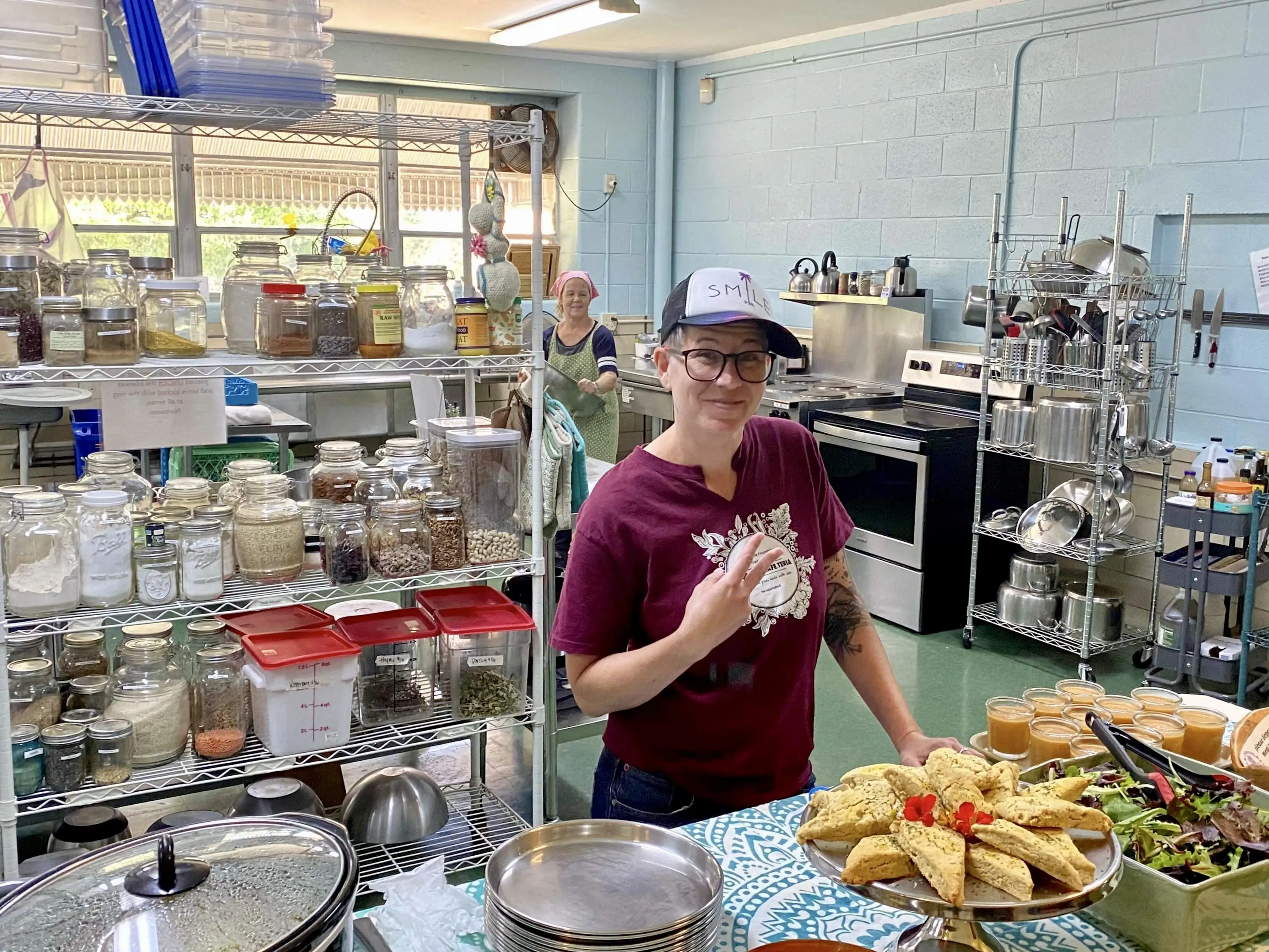 Vegetarian Cafe Support - Learn to cook healthy and delicious meals!