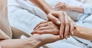 Hospice volunteer