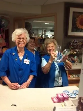 Gift Shop Volunteers wanted