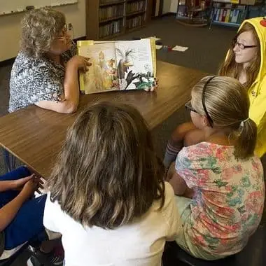 Reading Volunteer - Elementary School