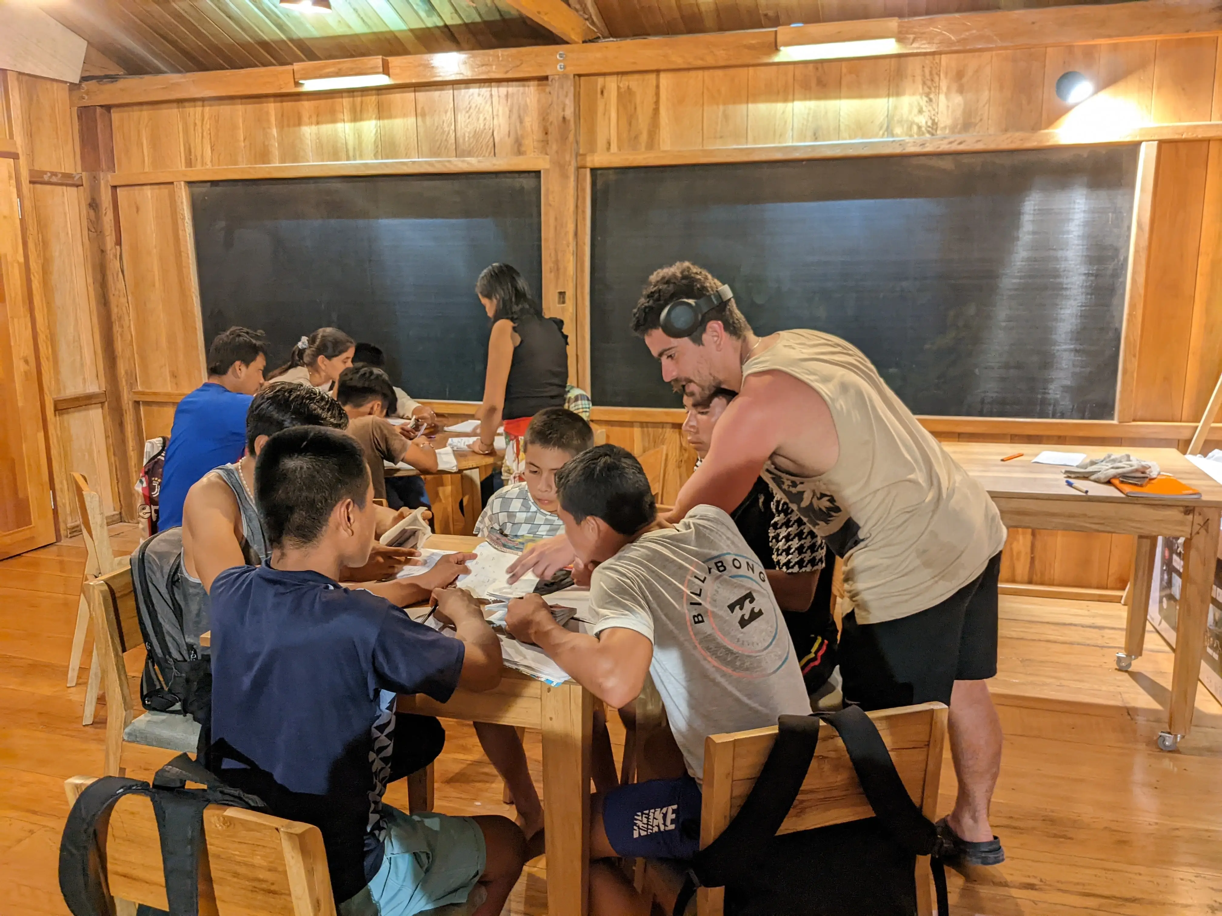 Tutor high schoolers in a rural Amazonian Community