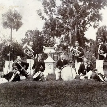 Artists and Performers Wanted