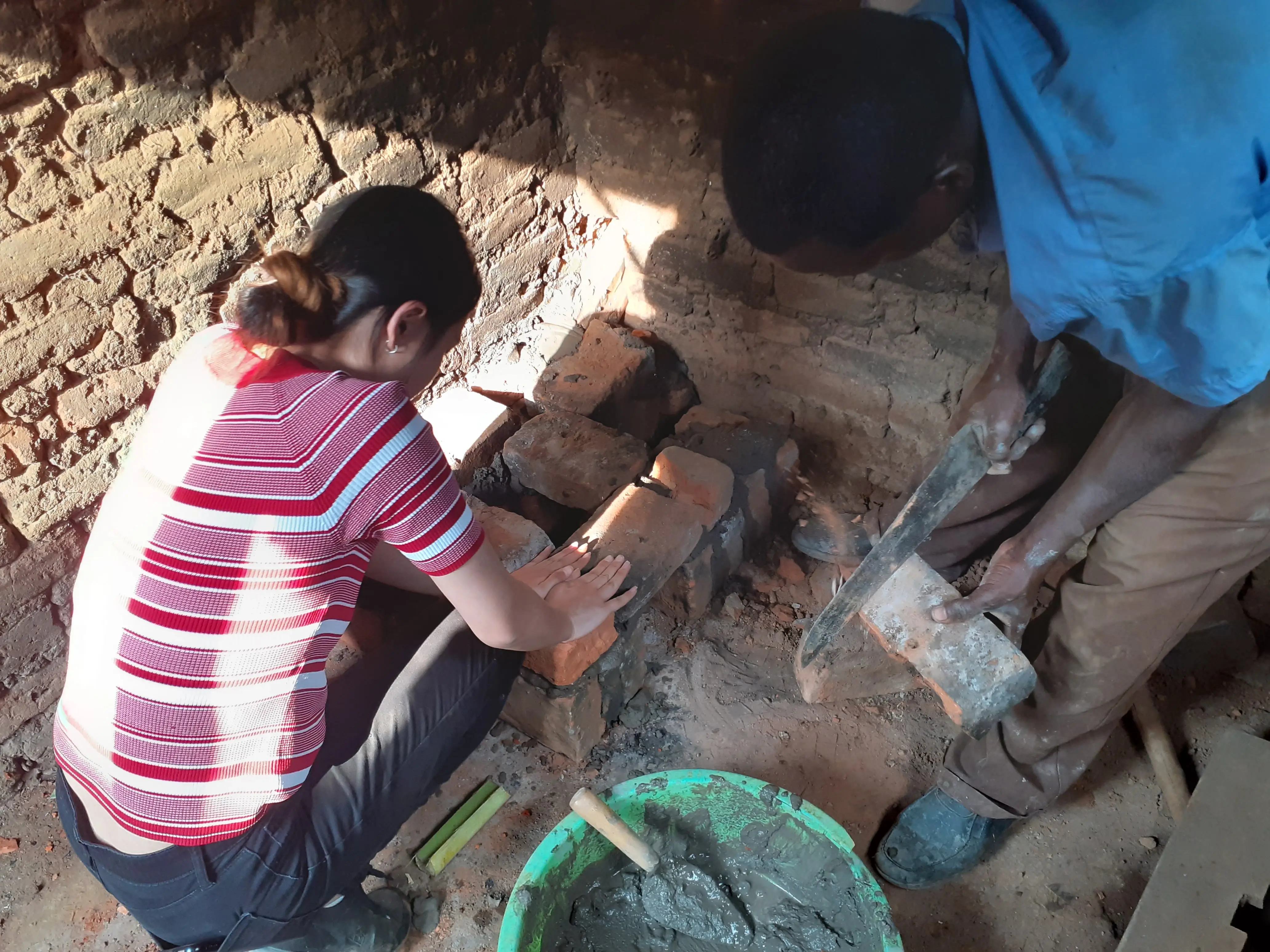 Become  a GREEN ENERGY PROMOTER in Off-grid Villages of Uganda