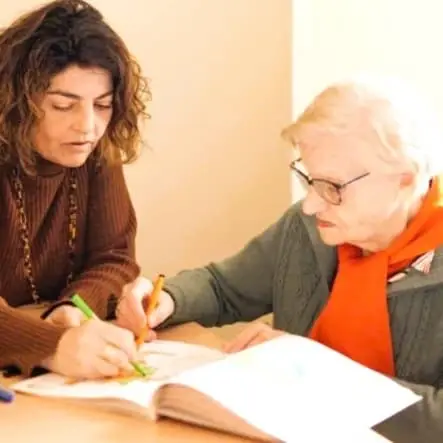 Share the gift of art with local hospice patients!