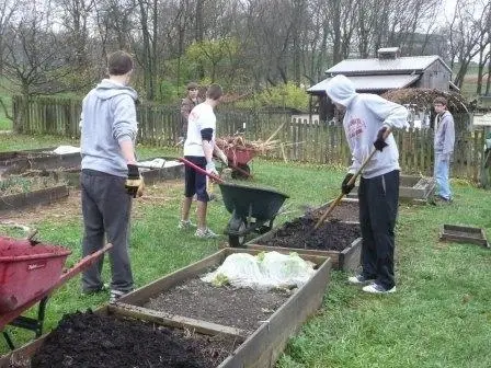 Love to work in the garden?