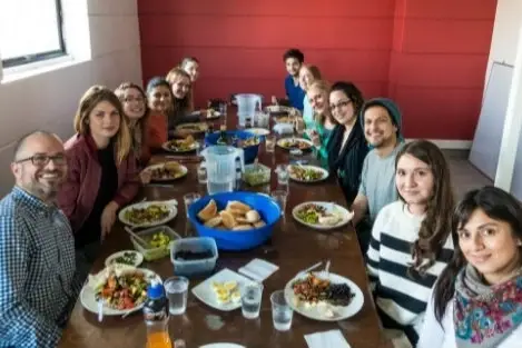 grupo de voluntarios internacionales