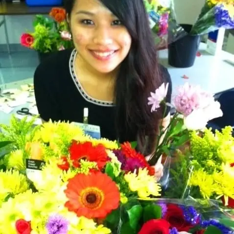 Create Beautiful Flower Arrangements for Hospice Patients!