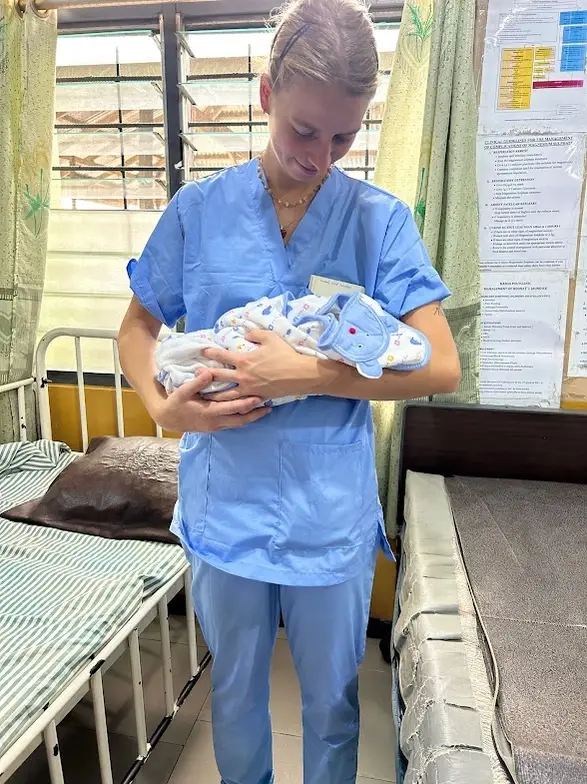 Midwifery Volunteer and Internship Placement Abroad