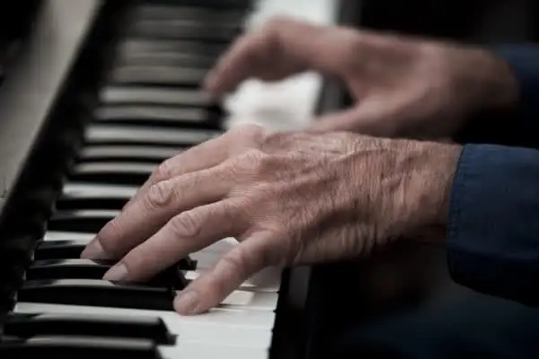 Become A Music Companion For Hospice Patients in SD County!