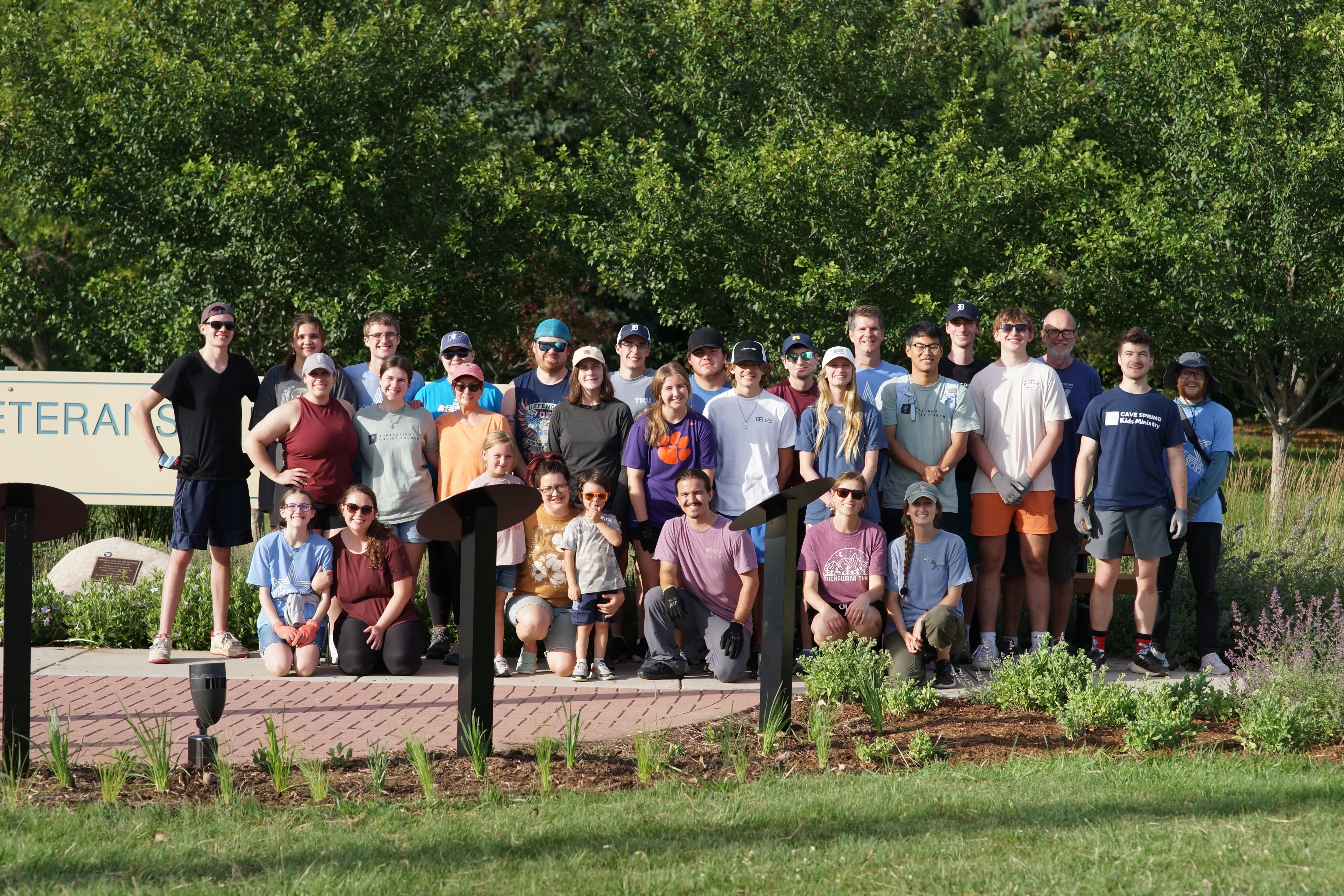 Frisinger Park Garden Workday