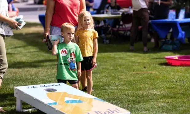 Play Outdoors with Kids this Summer