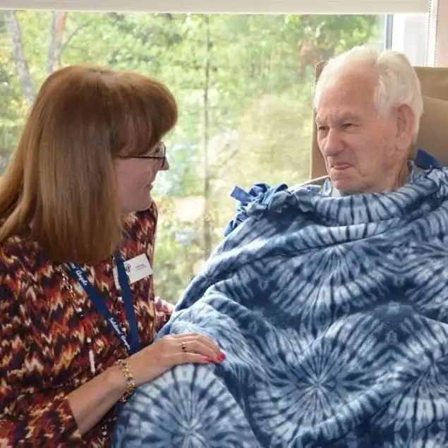 Bring joy to veteran patients through the Veteran Support program at Soldiers' Angels!