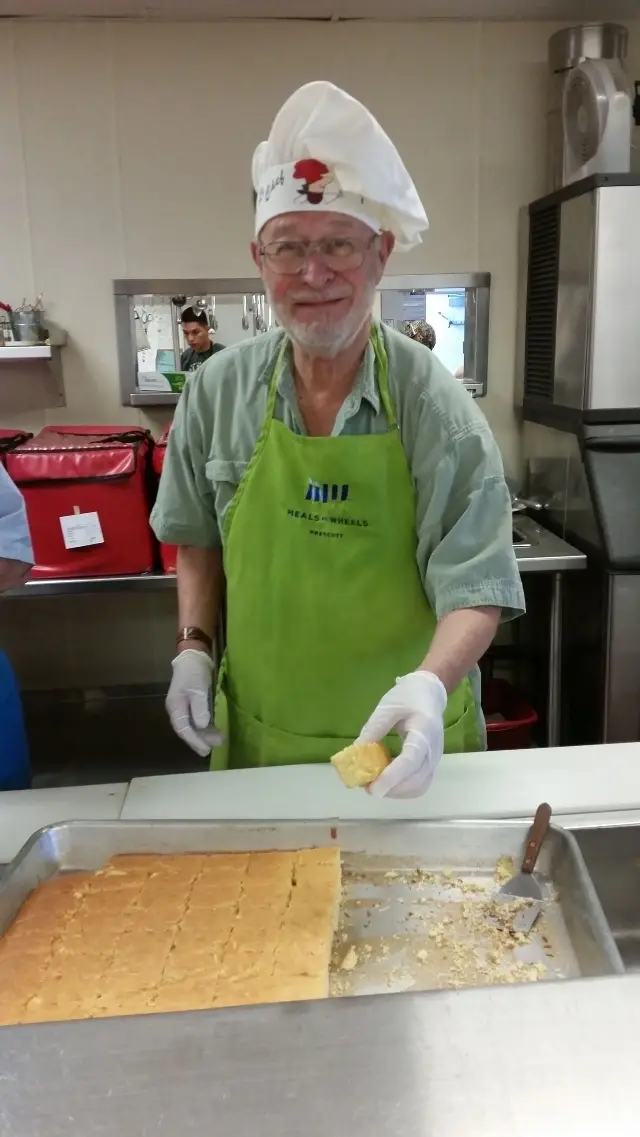 Kitchen and Dining Room Volunteers needed