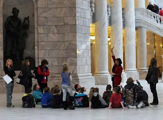 Do you love history? Become a Capitol tour guide!