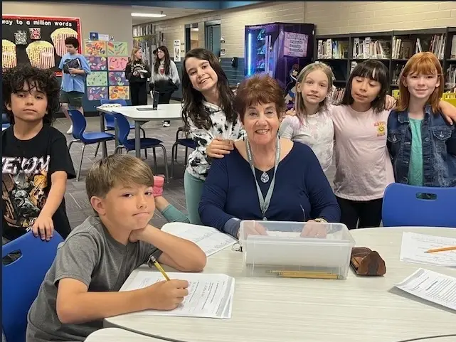 Volunteer In Paradise, Paradise Valley Unified School District