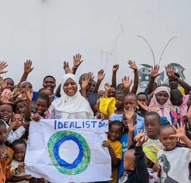 Zena S. from Bagamoyo, Tanzania welcomed 21 people to join her for a visit to the local hospital for children and youth living with HIV. On 10/10, Zena’s community played games and brought a smile to children’s faces