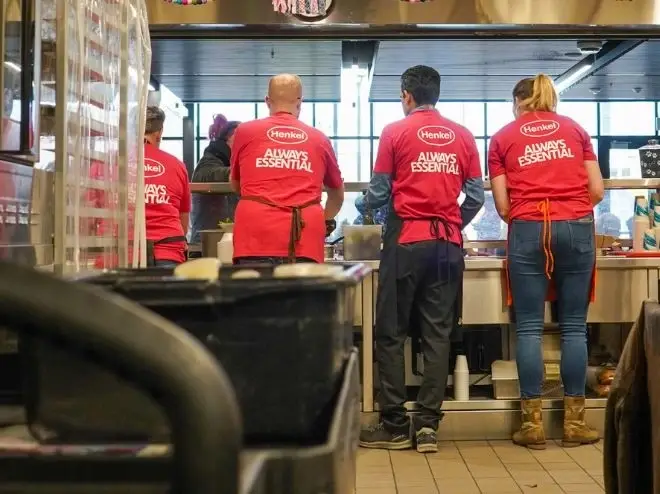 Serve Dinner to Women in Need