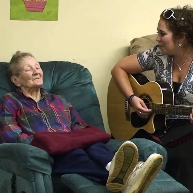 Become a MUSIC ENTERTAINMENT Volunteer for Hospice Patients in Aurora area