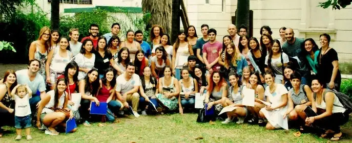 grupos de estudiantes