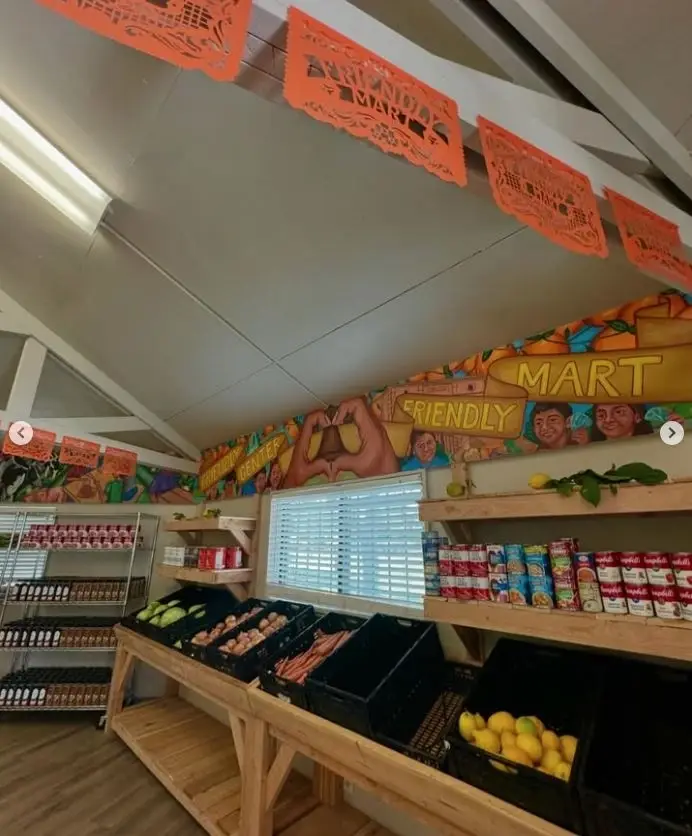 Friendly Mart Food Volunteer