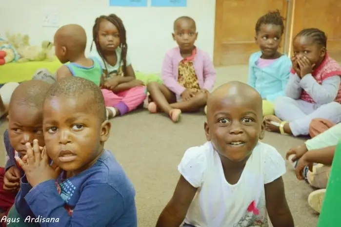 Niños en una clase