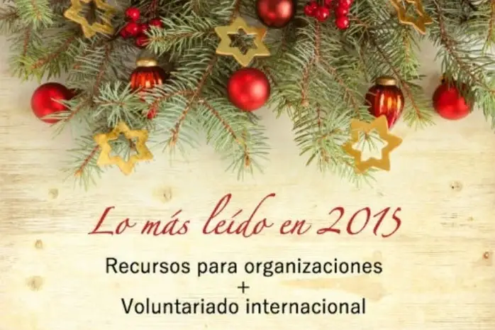 Un letrero con diseño navideño que dice Lo más leído del 2015