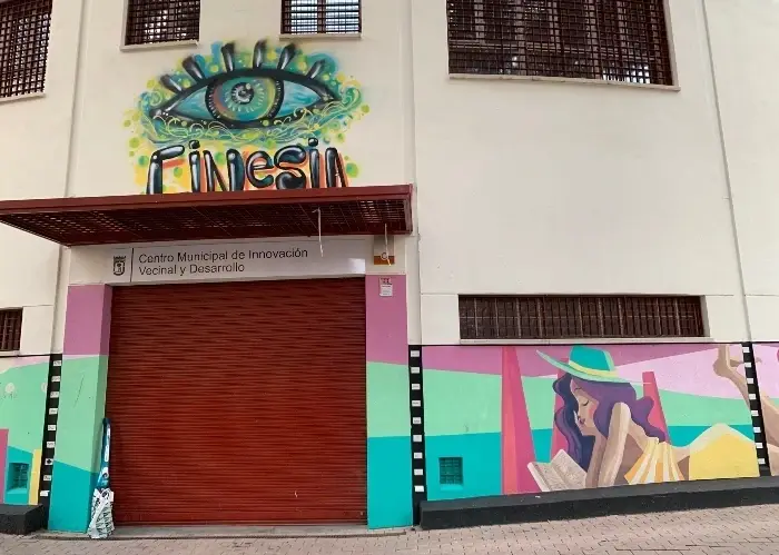 Imagen del exterior de Cinesia