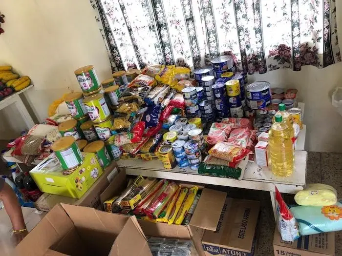almacén con comida
