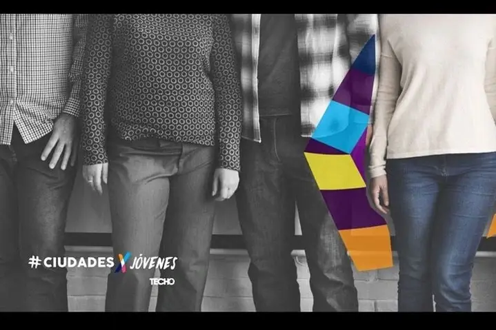A graphic promoting the #CiudadesXYóvenes campaign.